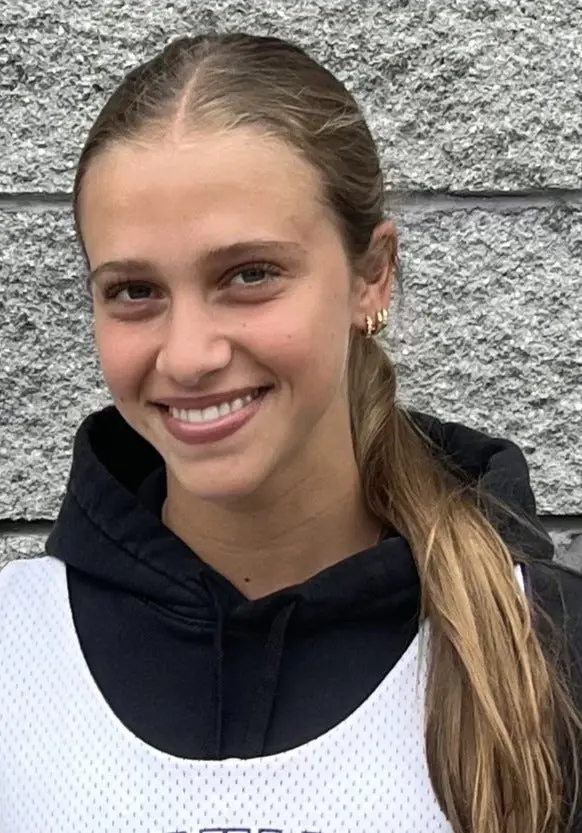 Marshwood venceu Massavbesic por 3 a 0 no futebol feminino de Classe A no dia 8 de outubro. É bom ver times mostrando c…