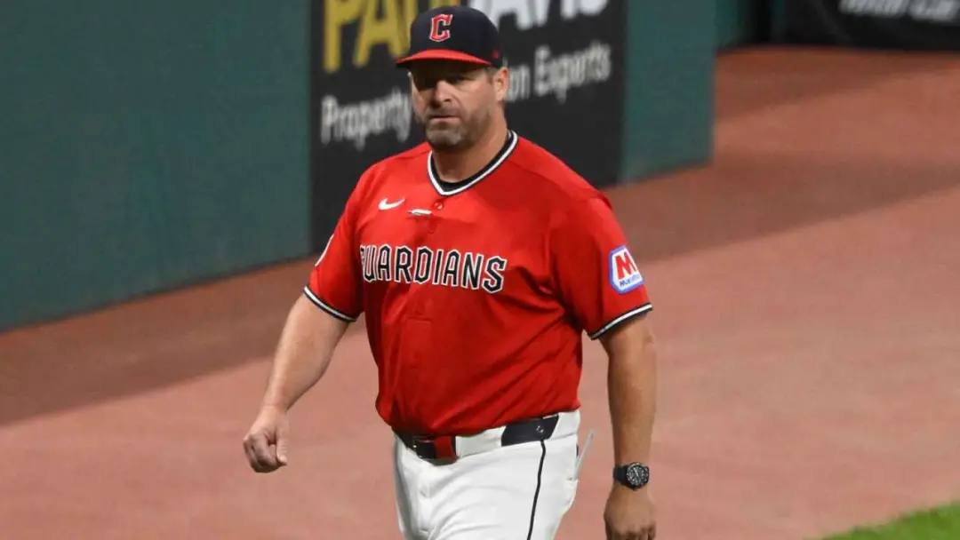 Angel Martinez teve outro strikeout no Game 4 da série divisional, mesmo com 18 home runs na temporada. Acho a confianç…