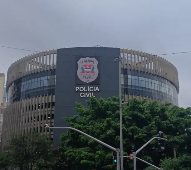 Um bilhão e noventa milhões de reais recuperados em São Paulo com combate a fraudes fiscais. Isso deve ir pra educação …