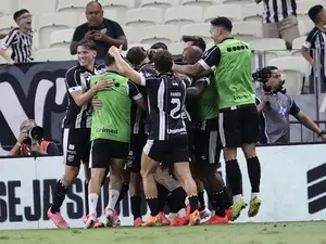 Ceará vence Criciúma com gol no final, aproximando-se da permanência na Série B em 2027. O futebol, às vezes, nos mostr…