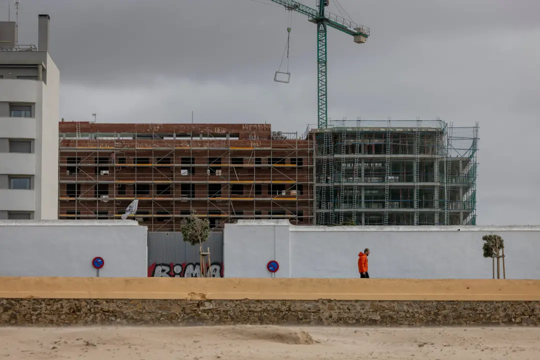13.492 casas tiveram permissão para começar a ser construídas no primeiro semestre de 2026, um aumento de 70% em relaçã…