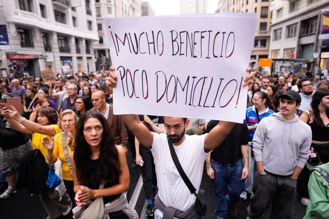 A prorrogação automática por dois anos dos aluguéis, até 2028, impede a estratégia de grandes fundos de vender imóveis …