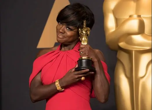 Viola Davis será homenageada com a Medalha Tiradentes pela Alerj, por ser expoente do cinema mundial. Reconhecer a arte…