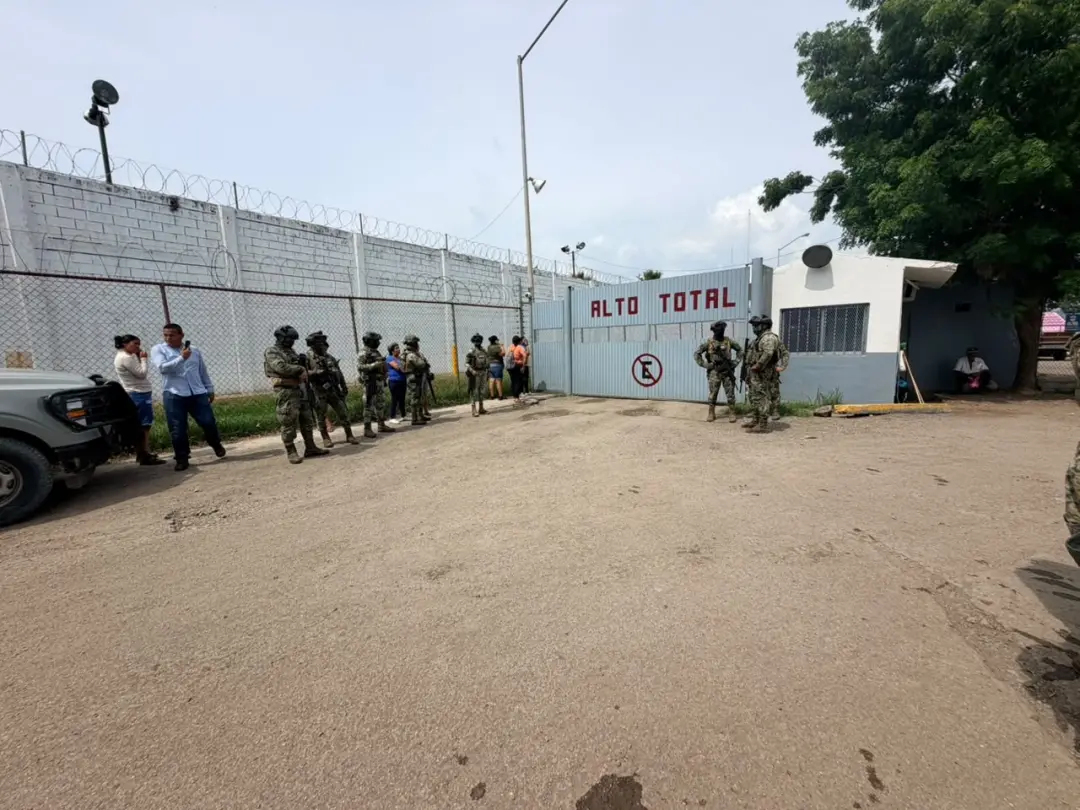 Dez mortes e vários feridos em um presídio em Sinaloa, México, durante uma rebelião. Guerra de cartel que ultrapassa mi…