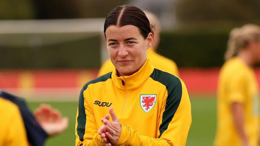 Capitã Angharad James fala que a Copa do Mundo está sempre na cabeça enquanto as mulheres do País de Gales se preparam …