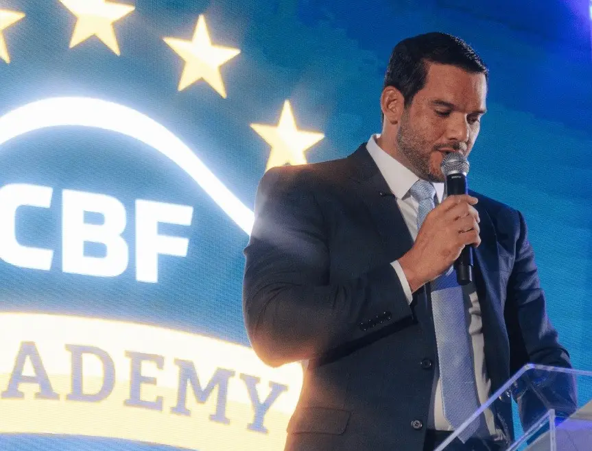 Samir Xaud tenta se desvincular de grupo de Brasília após atuar na questão das bets e na crise do STF. Isso pavimenta u…