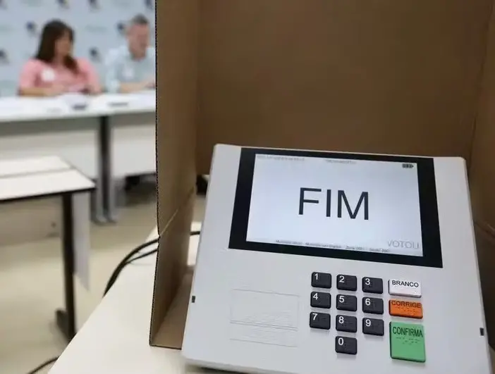 As eleições de 2026 mostram a polarização como tema central, com a maioria dos 16 políticos ouvidos reconhecendo isso. …