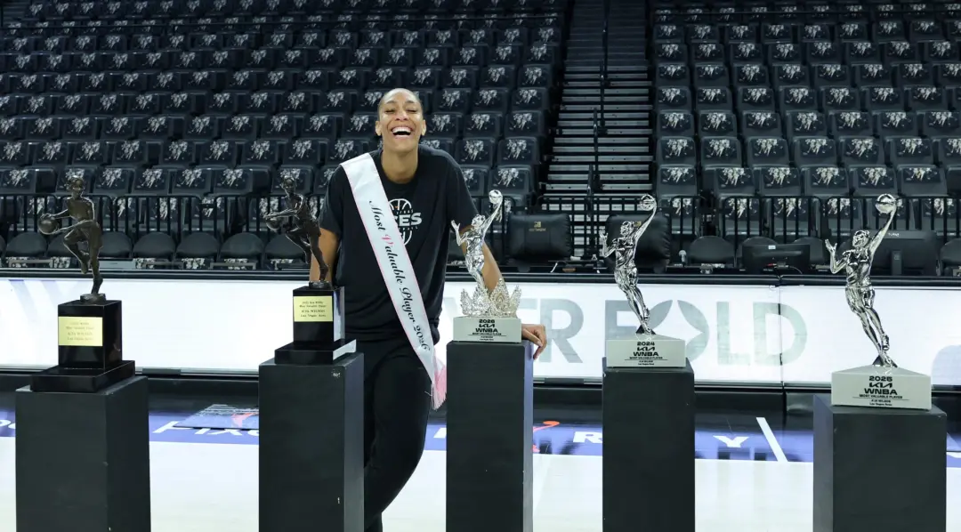 Aja Wilson ganhou o quinto prêmio MVP da WNBA. Ela é a primeira jogadora com três MVPs seguidos na história da liga. Es…