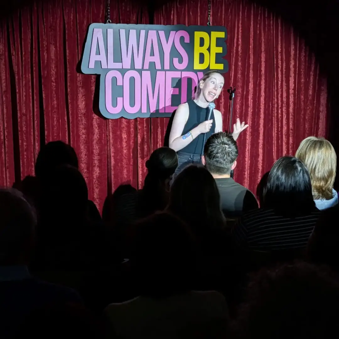 Katherine Ryan fez uma piada sobre ter sido cancelada pela BBC depois de usar uma palavra ofensiva sobre Victoria Beckh…