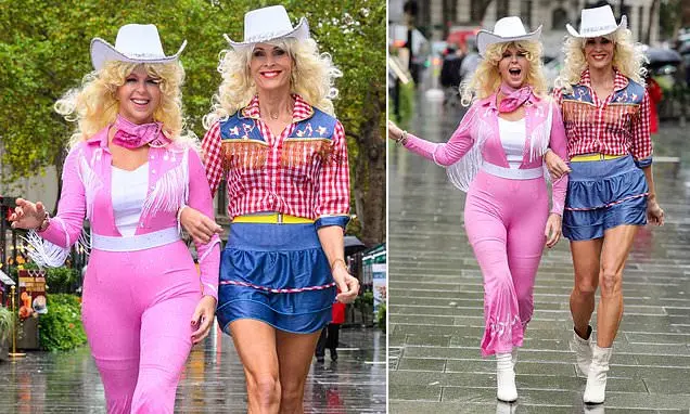 Kate Garraway e Jenni Falconer homenagearam Dolly Parton com trajes de cowgirl na campanha Global's Make Some Noise. Ac…
