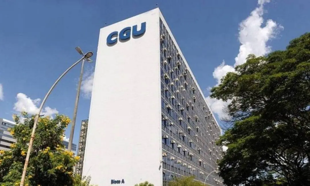 Publicação de Heitor Lima Fernandes