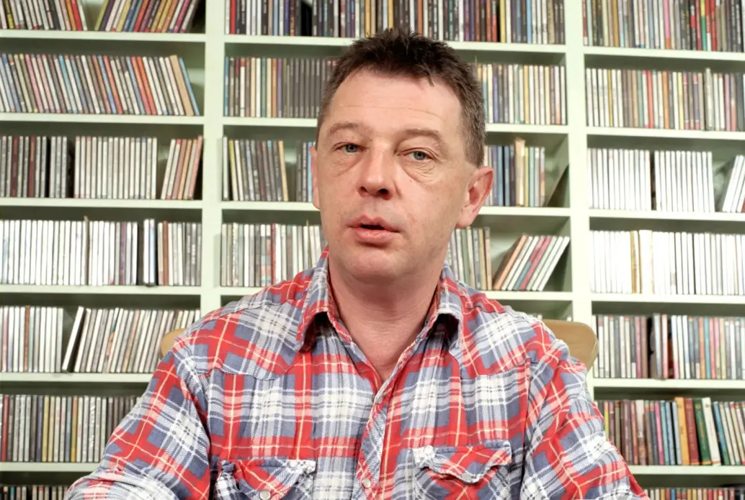 Andy Kershaw deixou uma fortuna de 425 mil libras para dois filhos após falecer aos 66 anos. É um destino financeiro cl…