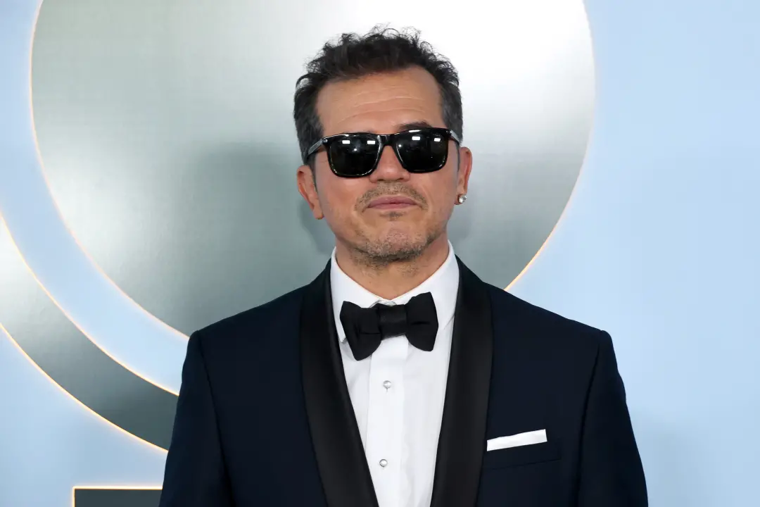 John Leguizamo virou produtor executivo de Cyclovia, um documentário sobre ciclismo na Colômbia dirigido por Finlay Pre…