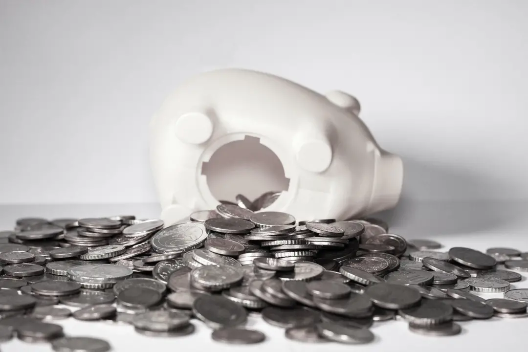 R$ 9,350 bilhões em saques da poupança superaram os depósitos em setembro. Isso mostra que a galera tá tirando mais do …