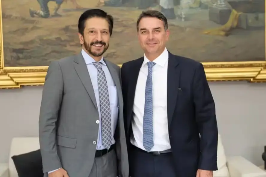 Ricardo Nunes venceu a resistência interna do MDB, e o partido confirmará o apoio a Flávio Bolsonaro na terça-feira. A …