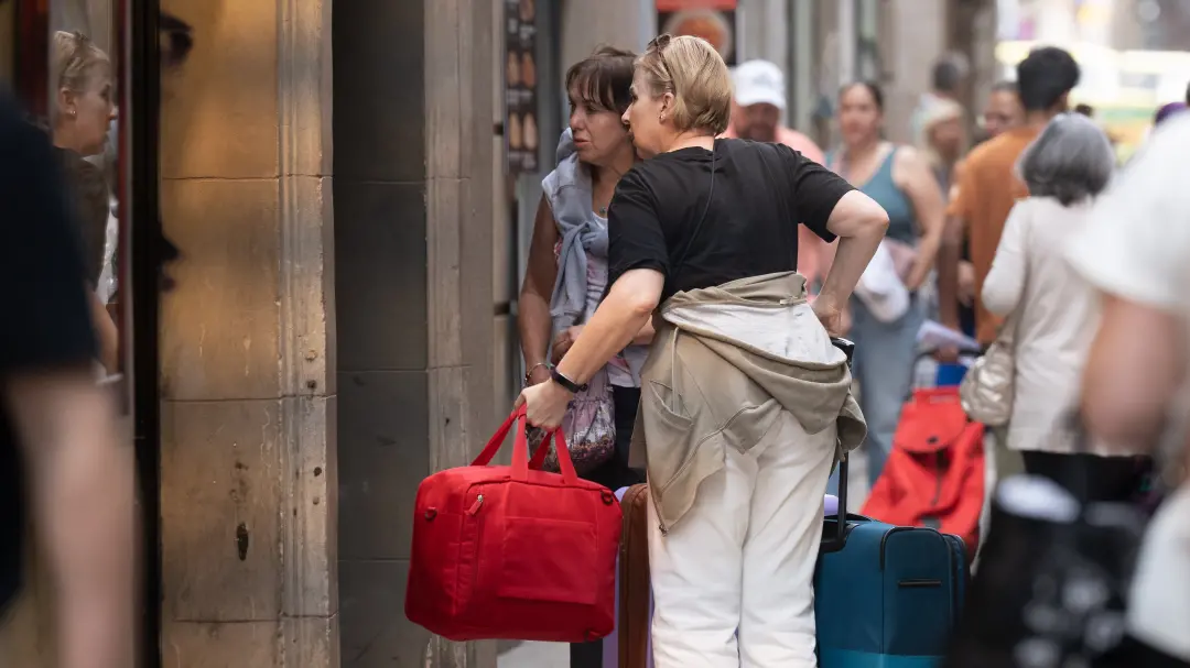 Barcelona aumentou o IBI em até 150% para imóveis turísticos, só dois dias depois dos decretos de habitação. Essa medid…
