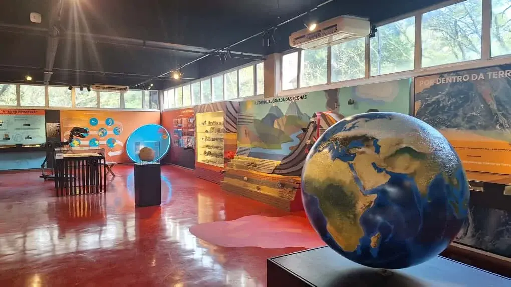 Museus e espaços da USP têm atividades gratuitas para o Dia das Crianças nos dias 10, 11 e 12 de outubro. É uma ótima c…