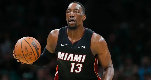 Miami Heat são favoritos no Southeast Division, mas a discussão é se mais times avançam para os playoffs. Acho interess…