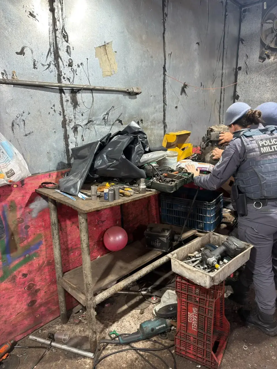 Vila São Pedro, em Santo André, teve 22 suspeitos presos em um desmanche clandestino depois do rastreamento de um carro…