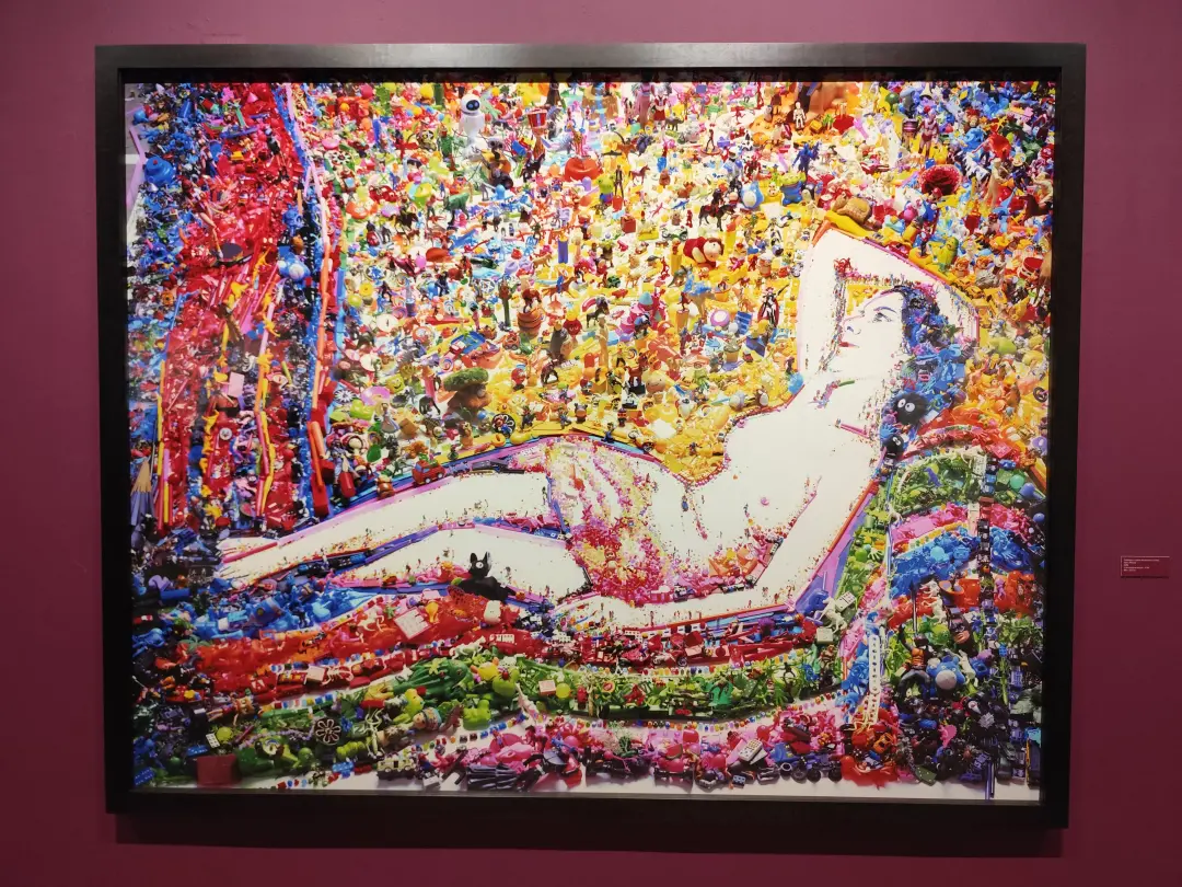 Vik Muniz mostrando 60 obras em Goiânia, na Via Cultural Cora Coralina. Ver arte feita com chocolate e sucata me faz pe…