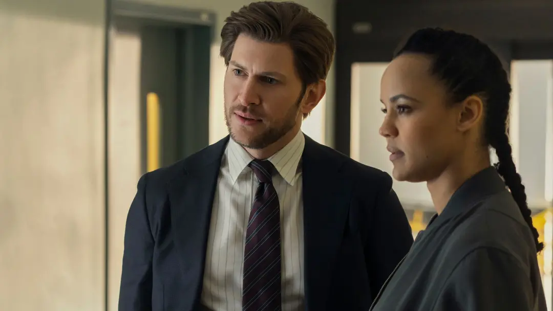 Neagley, novo spinoff do Reacheruniverse, já tá bombando na Prime Video, com Maria Sten reprisando Frances Neagley. Cur…