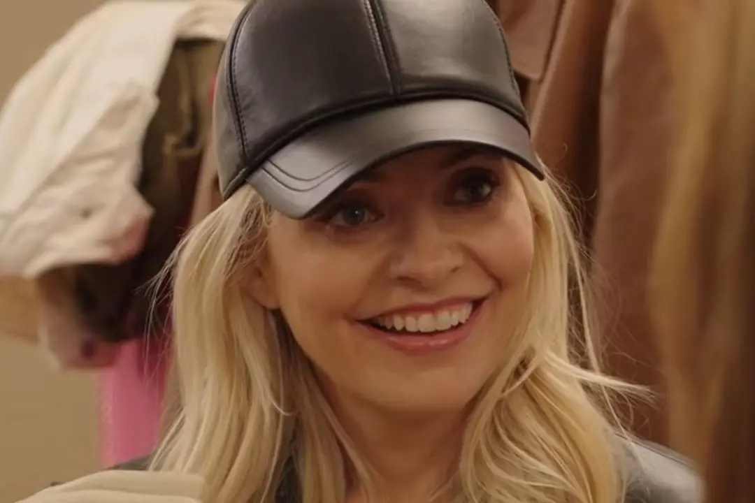 Holly Willoughby admitiu no YouTube que o marido Dan pede para ela usar lingerie sexy. A questão de como as pessoas se …