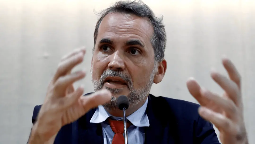 Governo vai gastar R$ 5,2 bilhões em 30 dias para segurar a alta dos combustíveis. O dobro do gasto anterior, com deson…