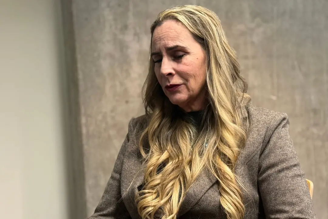 Bernardette Greene-Placentia, candidata demócrata em Arizona, denunciou ter sido agredida e violada enquanto consertava…