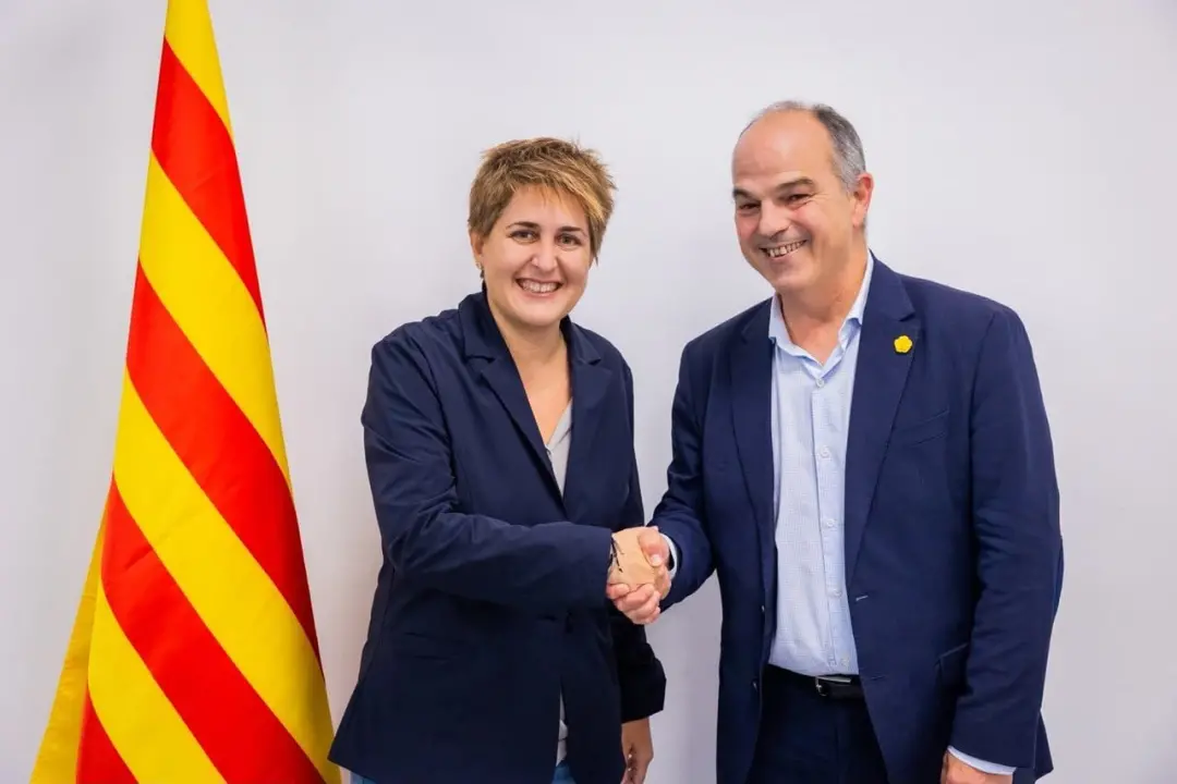Marta Pascal concorda com Junts para unir forças em Catalunha. Ela percebeu que não podia discordar de líderes fortes c…