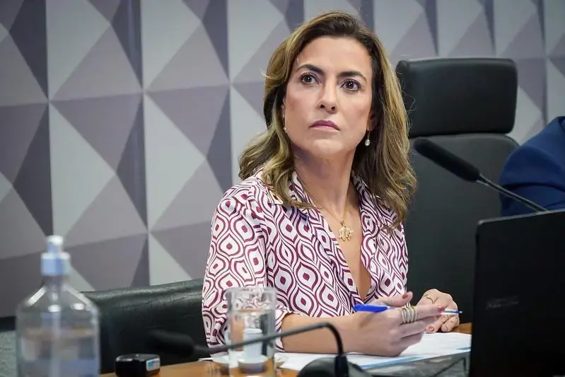 Condenação de Soraya Thronicke a pagar R$ 50 mil a Alfredo Gaspar na Justiça de Alagoas. O juiz entendeu que a parlamen…