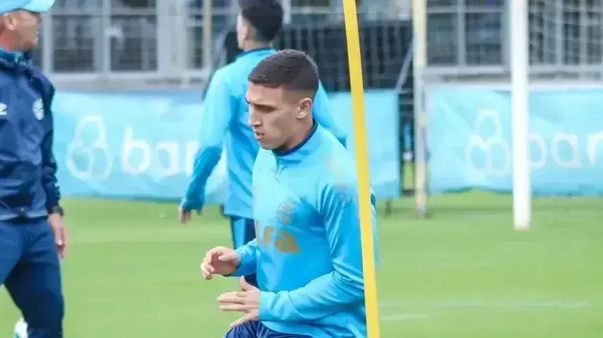 Grêmio sofre transfer ban da Fifa por não pagar o Independiente Medellín pela contratação do Miguel Monsalve. Essa dívi…