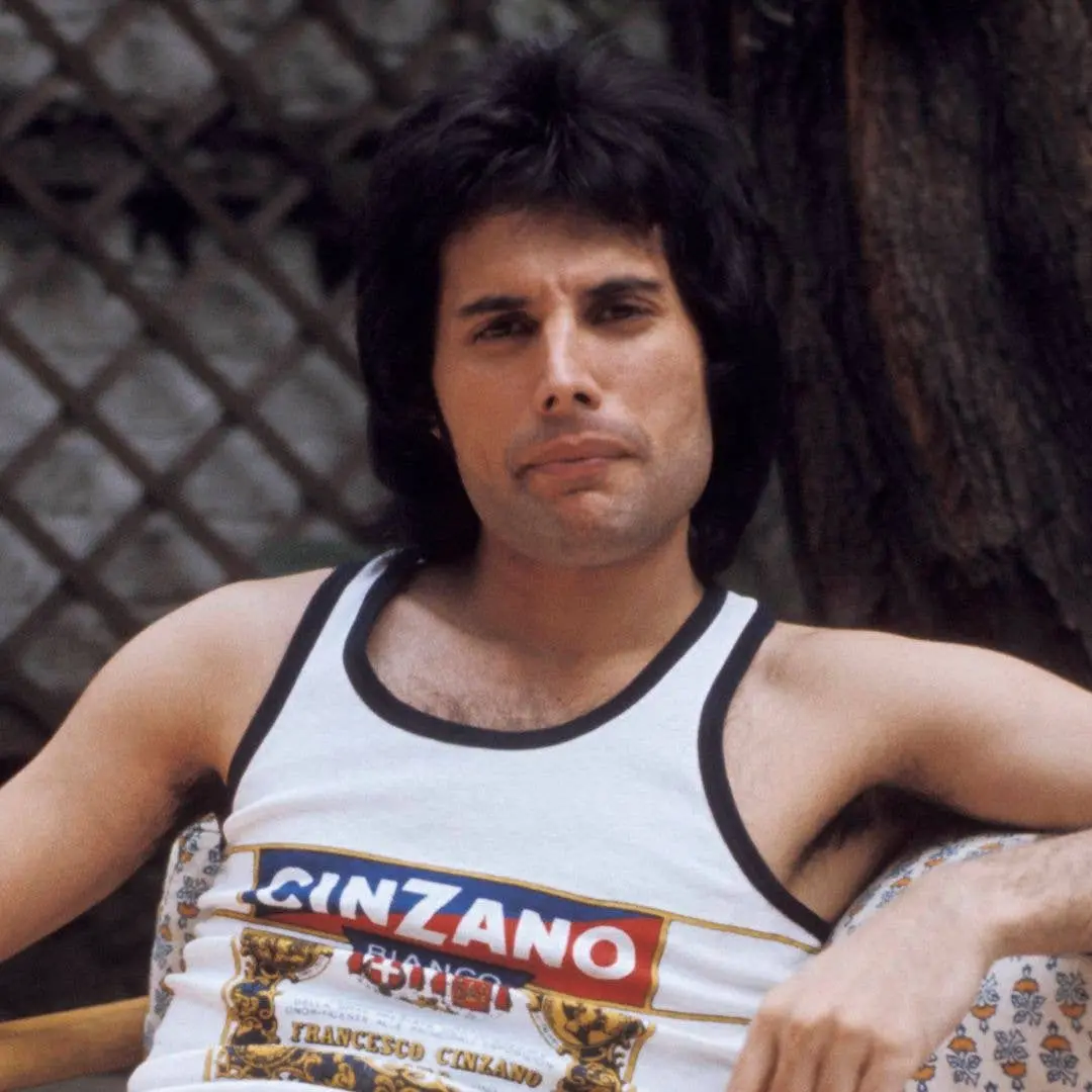 Garden Lodge, casa de Freddie Mercury, virou lugar de paz depois que ele a comprou nos anos 80. Decorou com muito luxo …