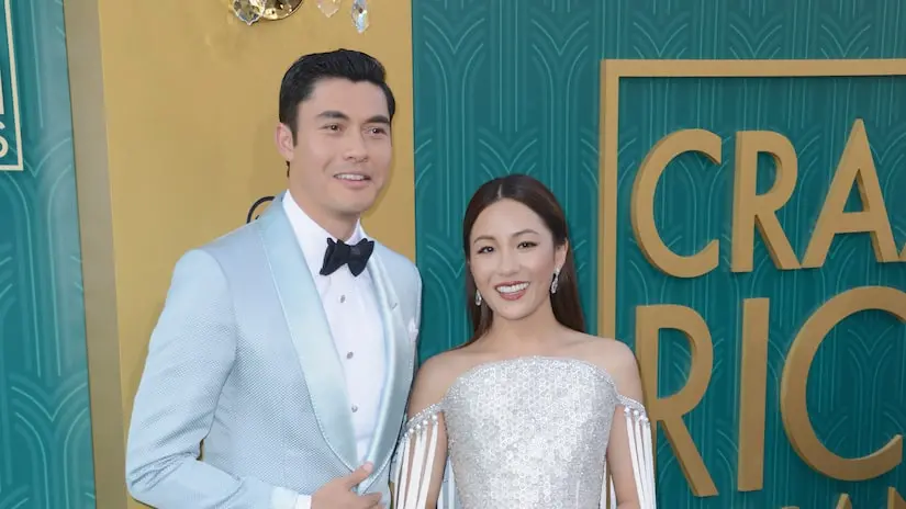 Crazy Rich Asians vai virar série da HBO com o elenco original. Michelle Yeoh, Henry Golding e Constance Wu voltam para…