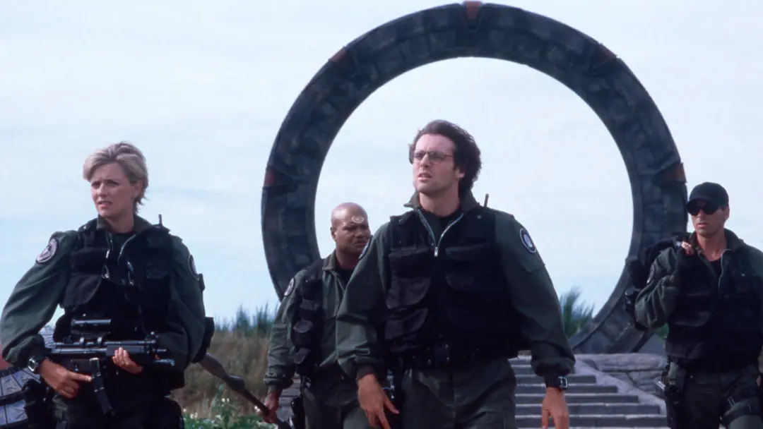 Stargate tá reativando o portal de novo com um criador grande do MCU. Acho que é mais um sinal de que a gente precisa d…