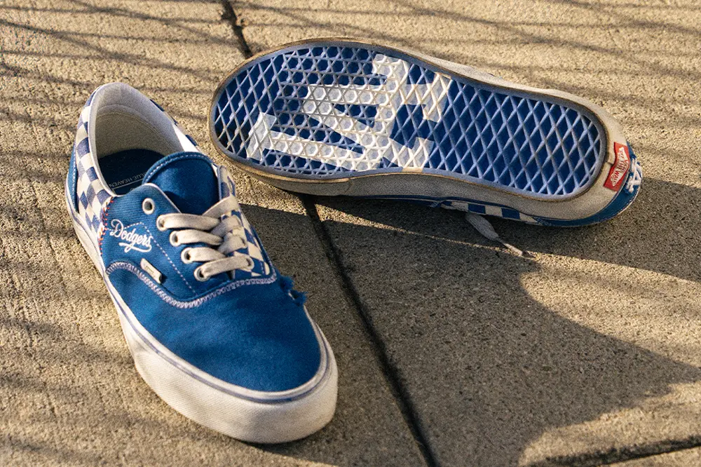 Los Angeles Dodgers e Vans lançam coleção de tênis limitada a partir de 9 de outubro, vendendo em lojas WSS. A união de…