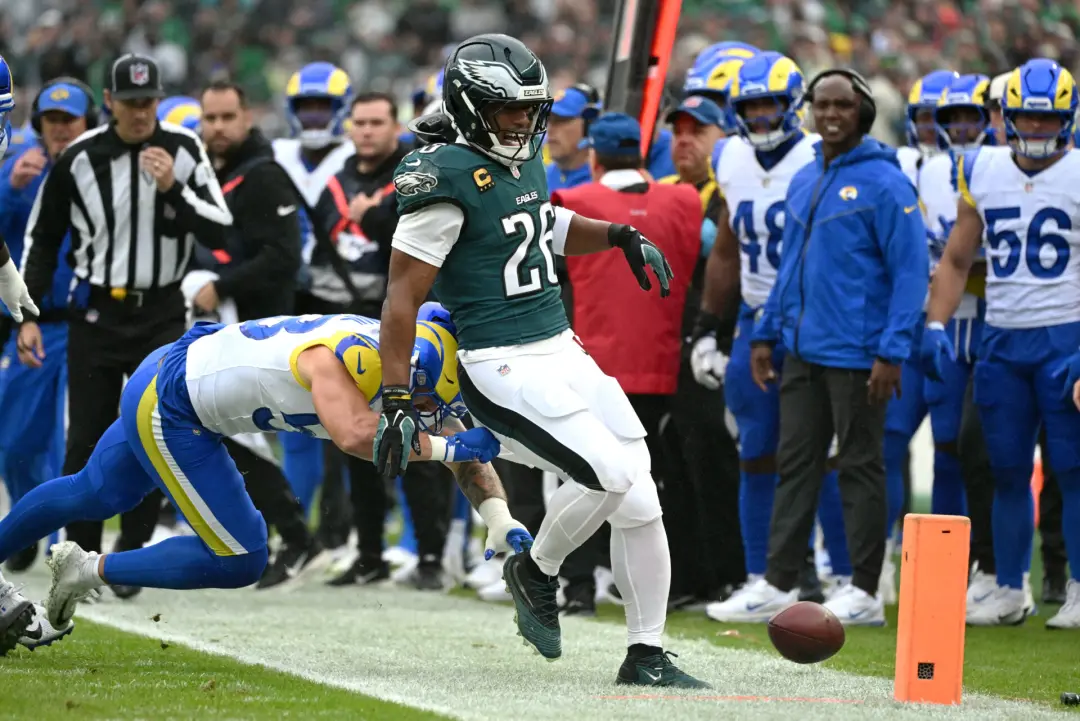 Saquon Barkley saiu cedo contra os Rams, com uma lesão no isquiotibial que o impede de jogar contra os Jaguars em Londr…
