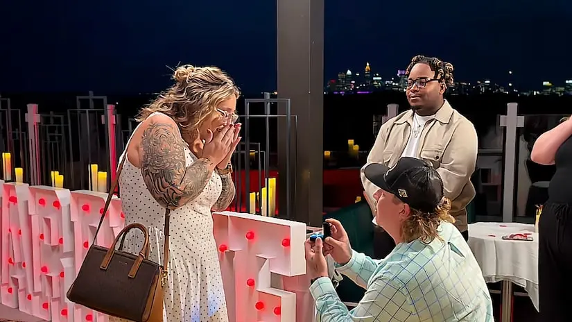 Pumpkin Efird ficou noivo em Atlanta, com fotos do pedido de casamento no TikTok. É bom ver gente feliz, porque o apoio…