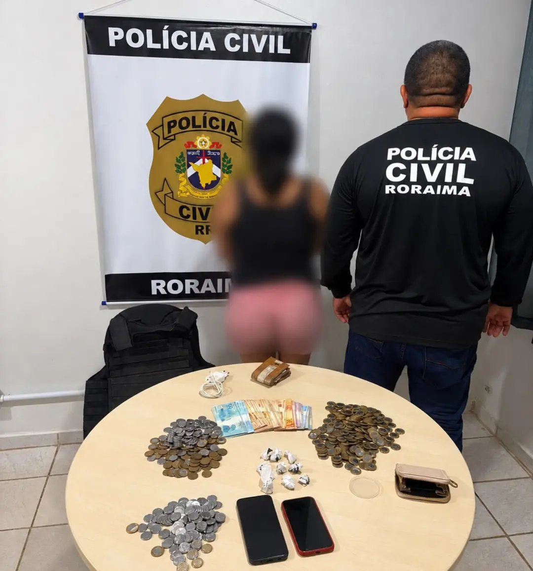 Em Mucajaí, uma mulher de 41 anos foi presa com nove pacotes de crack e R$ 3.370, tendo explorado ponto de churrasquinh…