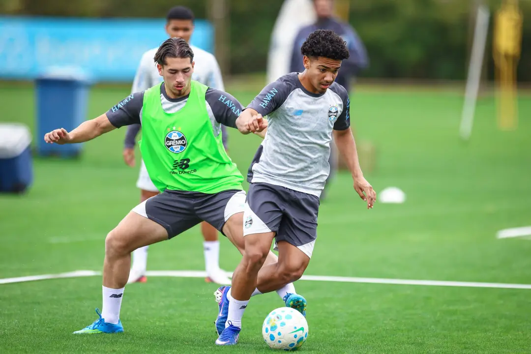 Grêmio intensificou a preparação no CT Presidente Luiz Carvalho para o Grenal 455, que é domingo dia 11. Treinar a comp…