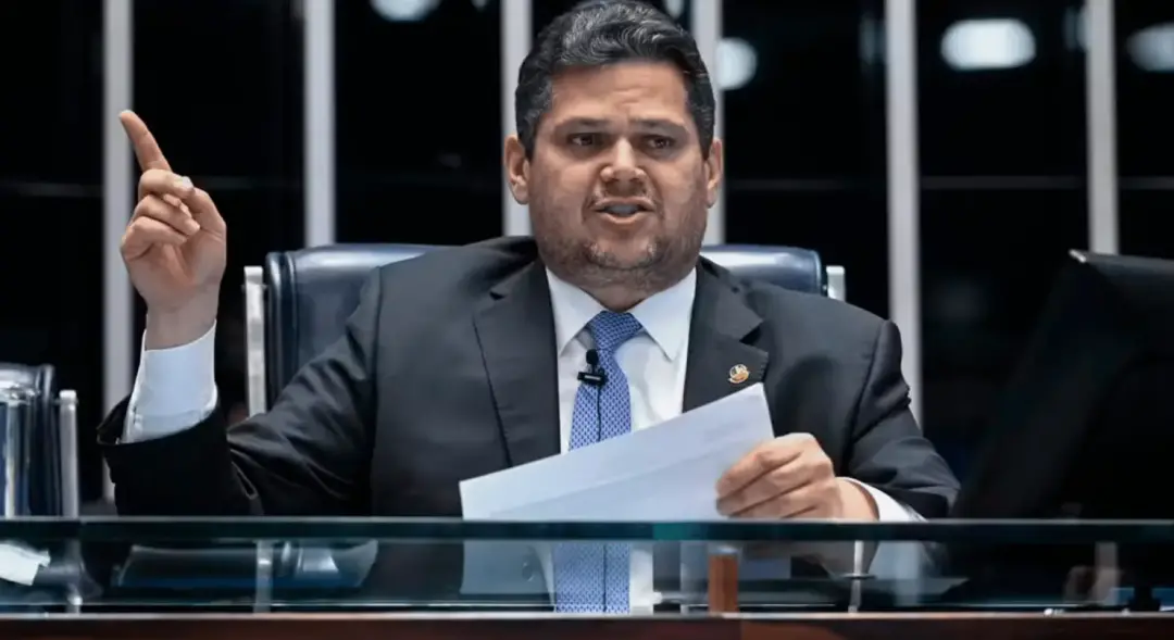 Alcolumbre marca votação do fim da escala 6x1 para quarta-feira, 14 de outubro. Mudança de escala impacta diretamente n…