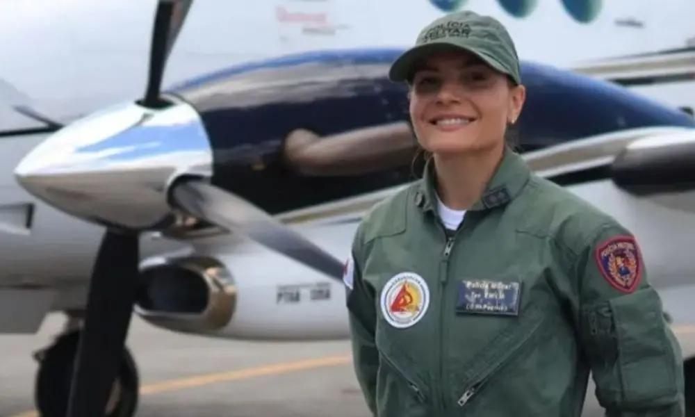 Tenente Gabriela Emília morreu em acidente de avião em Minas Gerais, voltando da licença maternidade. É muito pesado ve…