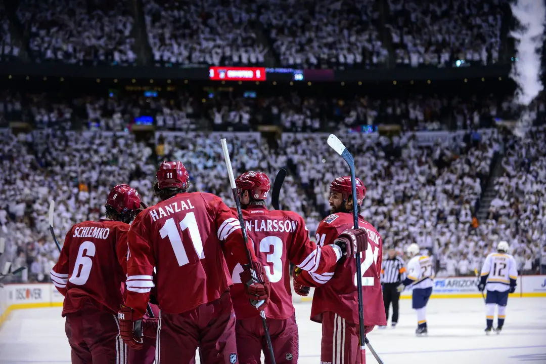 Phoenix Coyotes começou a jogar hóquei profissional em 10 de outubro de 1996 no deserto, e a tradição dura trinta anos.…