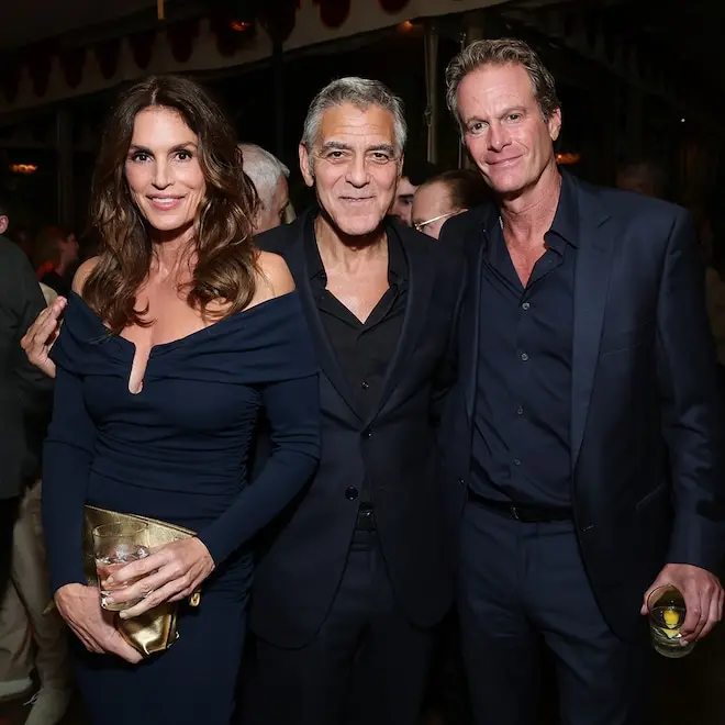 Presley Gerber, filho de Cindy Crawford, faleceu por suspeita de overdose em Setembro. George Clooney expressou solidar…