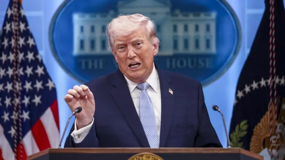 Trump diz que seu governo ainda não definiu se vai transmitir a execução de um condenado por massacre em uma base milit…