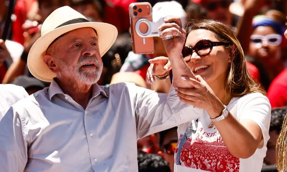45,16% dos votos de Lula no primeiro turno. A concentração de agenda em capitais como Florianópolis não alterou o resul…