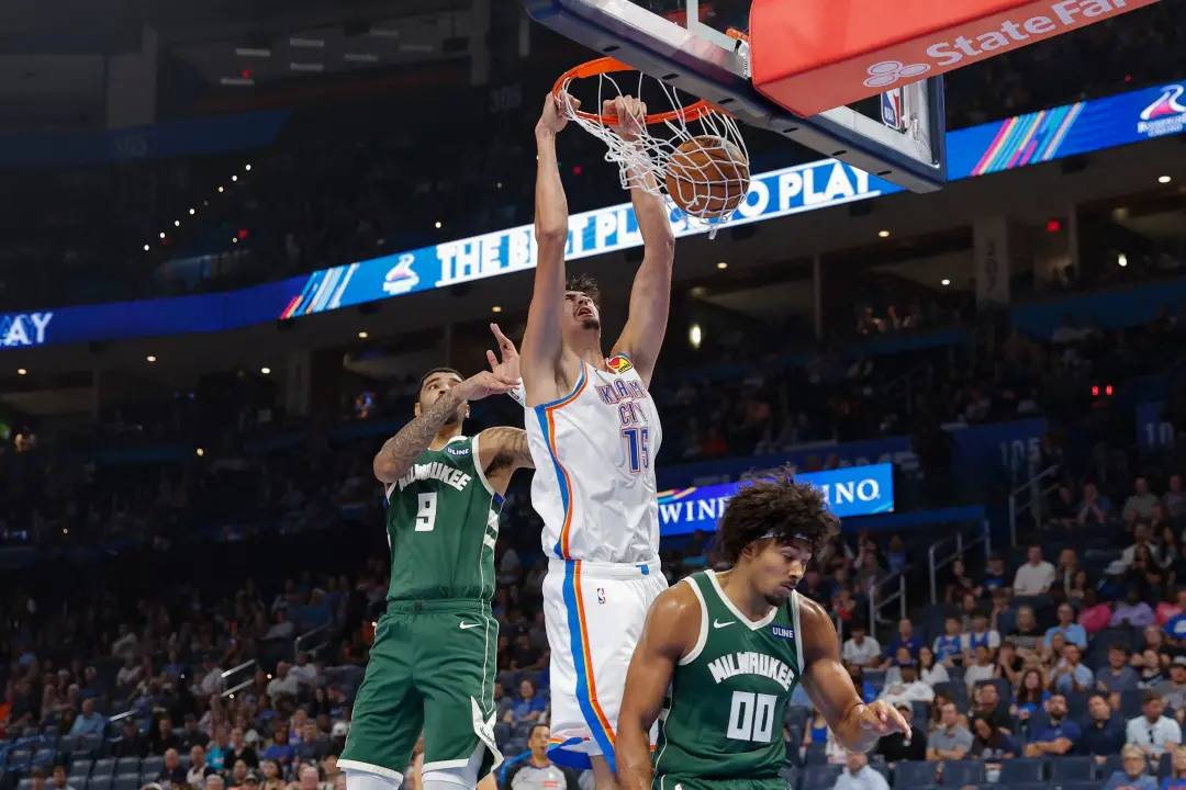 Maral Javadifar foi contratada pela Oklahoma City Thunder como diretora de desempenho atlético. A função dela foi focar…