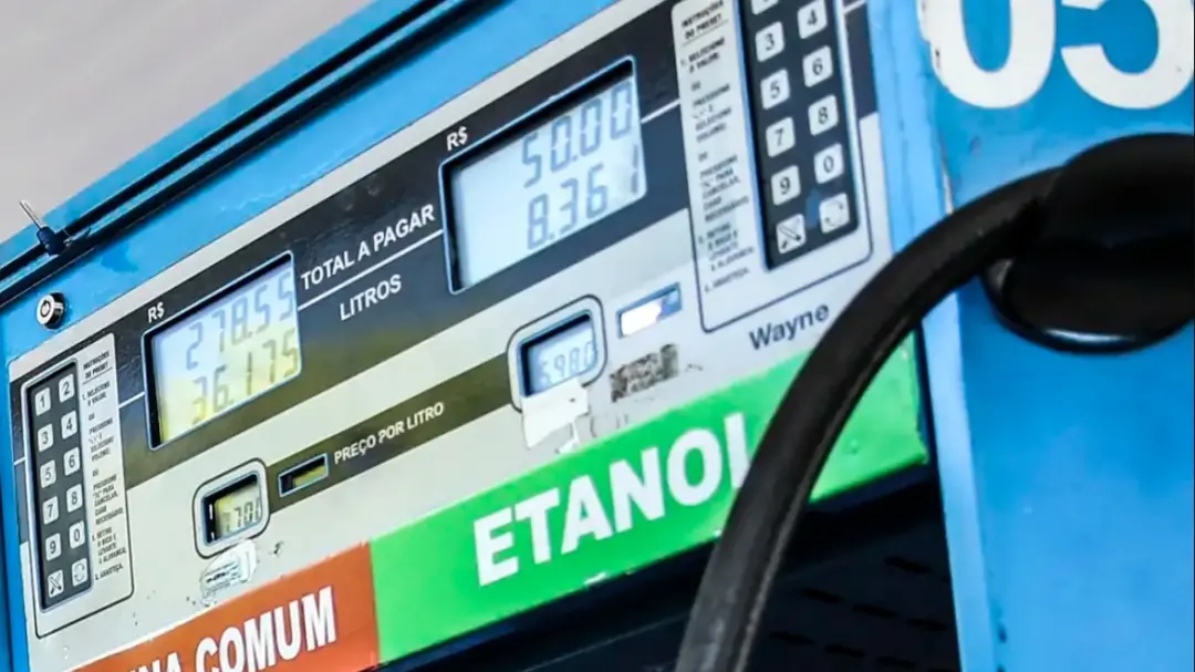 Etanol a R$ 4,14 por litro no Brasil, subindo 0,24% na semana. Em São Paulo o litro ficou em R$ 3,86, com alta de 0,52%…