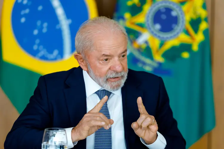Lula ampliou o déficit de votos contra Flávio Bolsonaro em seis capitais, como Rio de Janeiro e Belo Horizonte. A estra…