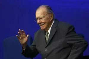 José Sarney passou por cirurgia abdominal no UDI Hospital, em São Luís, Maranhão, por obstrução intestinal. O procedime…
