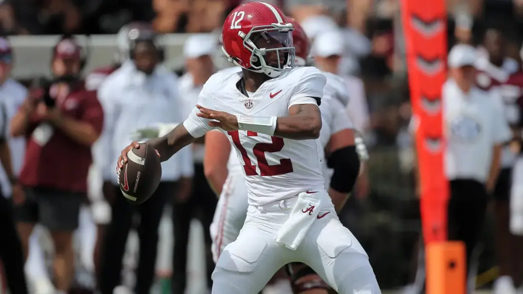 Keelon Russell marcou 1.414 jardas e 11 touchdowns em cinco jogos pela Alabama. É um início forte para quem acompanha o…